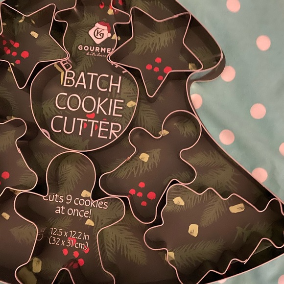 Gourmet Kitchen Batch Cookie Cutter 9 Designs SS New - Picture 3 of 5